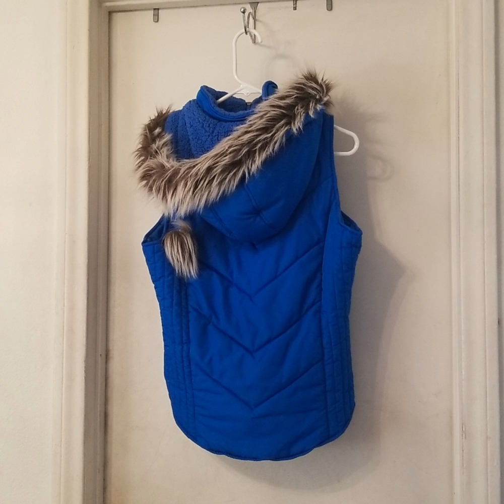 Winter Vest - Picture 3 of 8